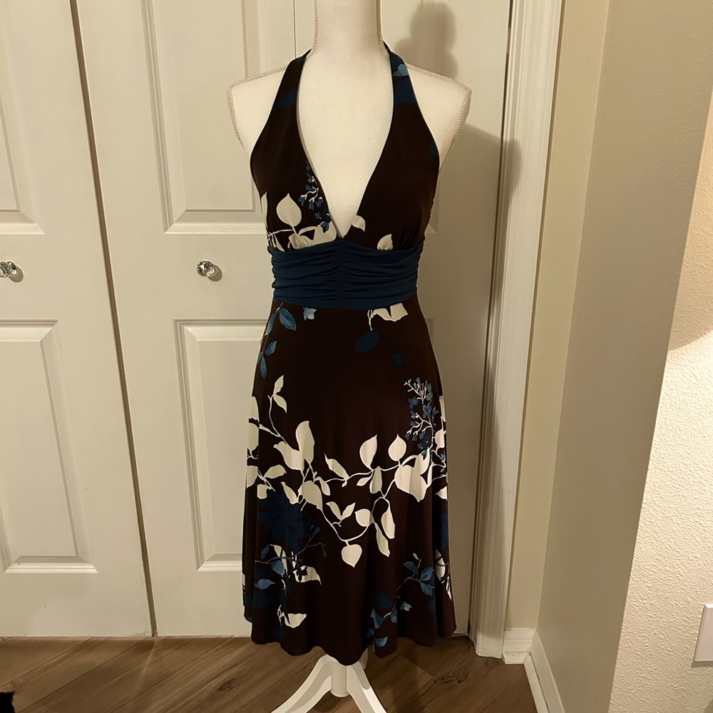 Women’s medium halter top dress. Brown, blue and white.